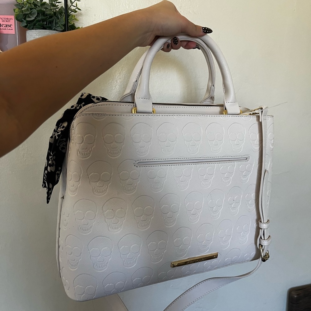 Betsey Johnson Skull Bag White
